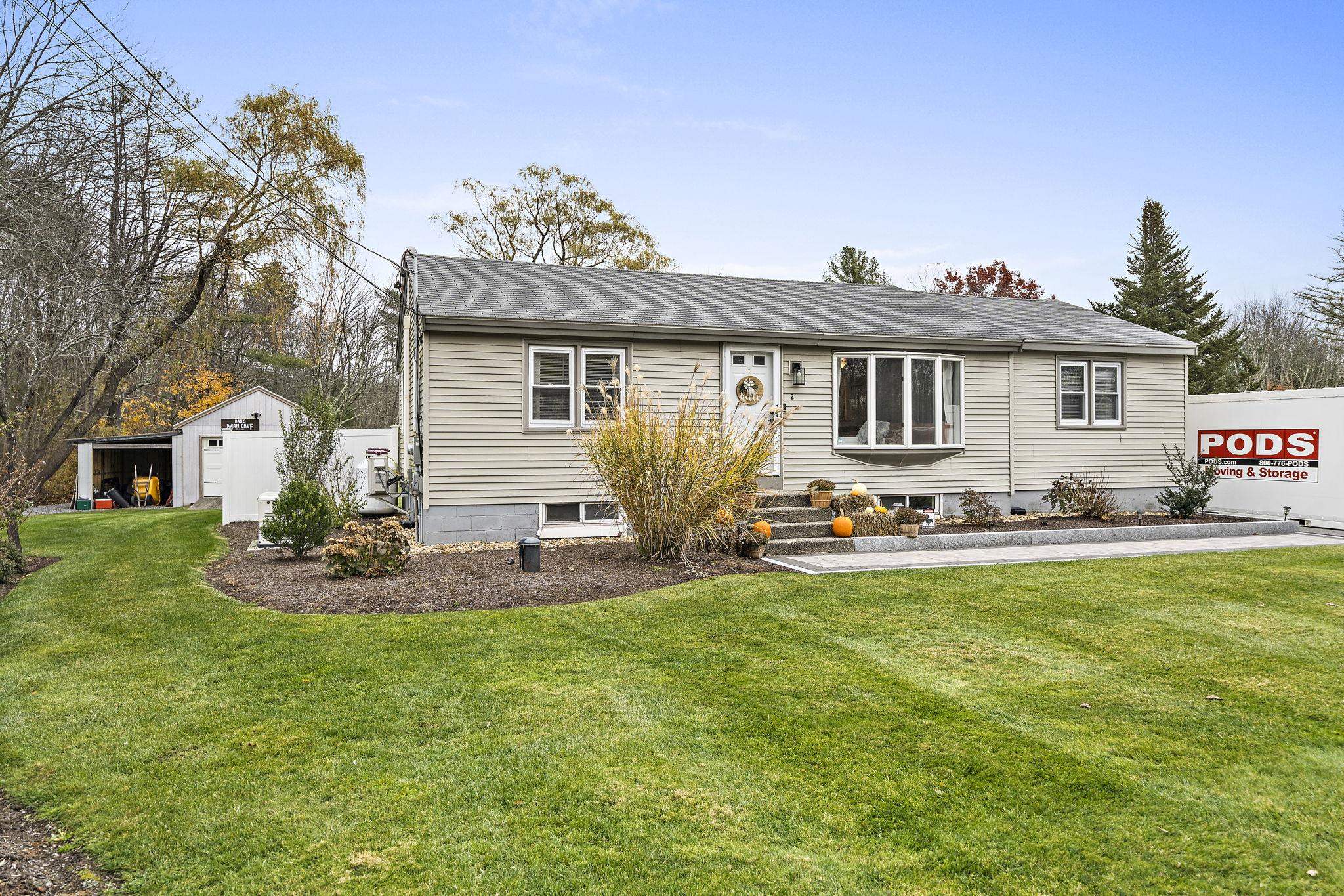 2 Iris Avenue