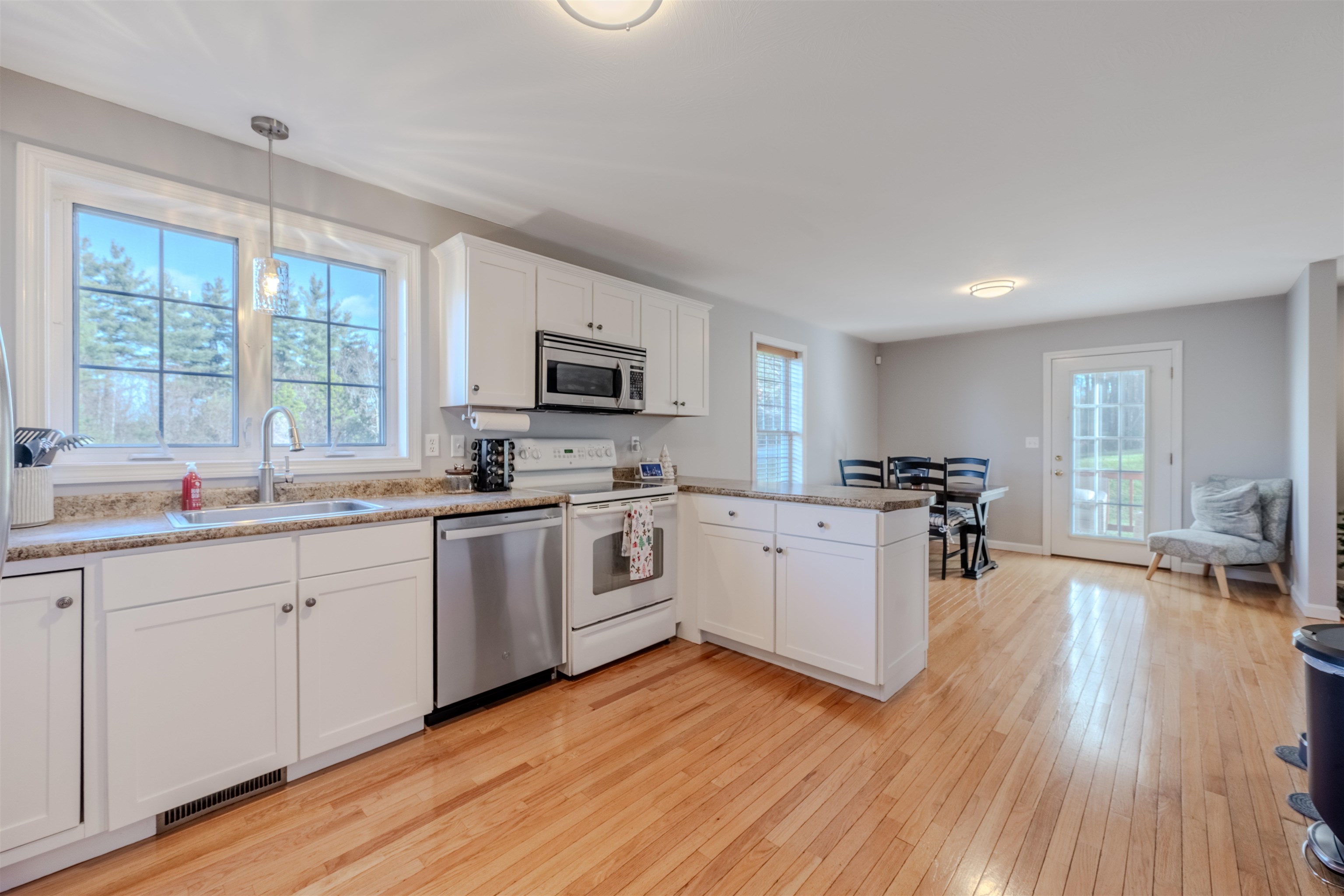 12 Forest Hill Way