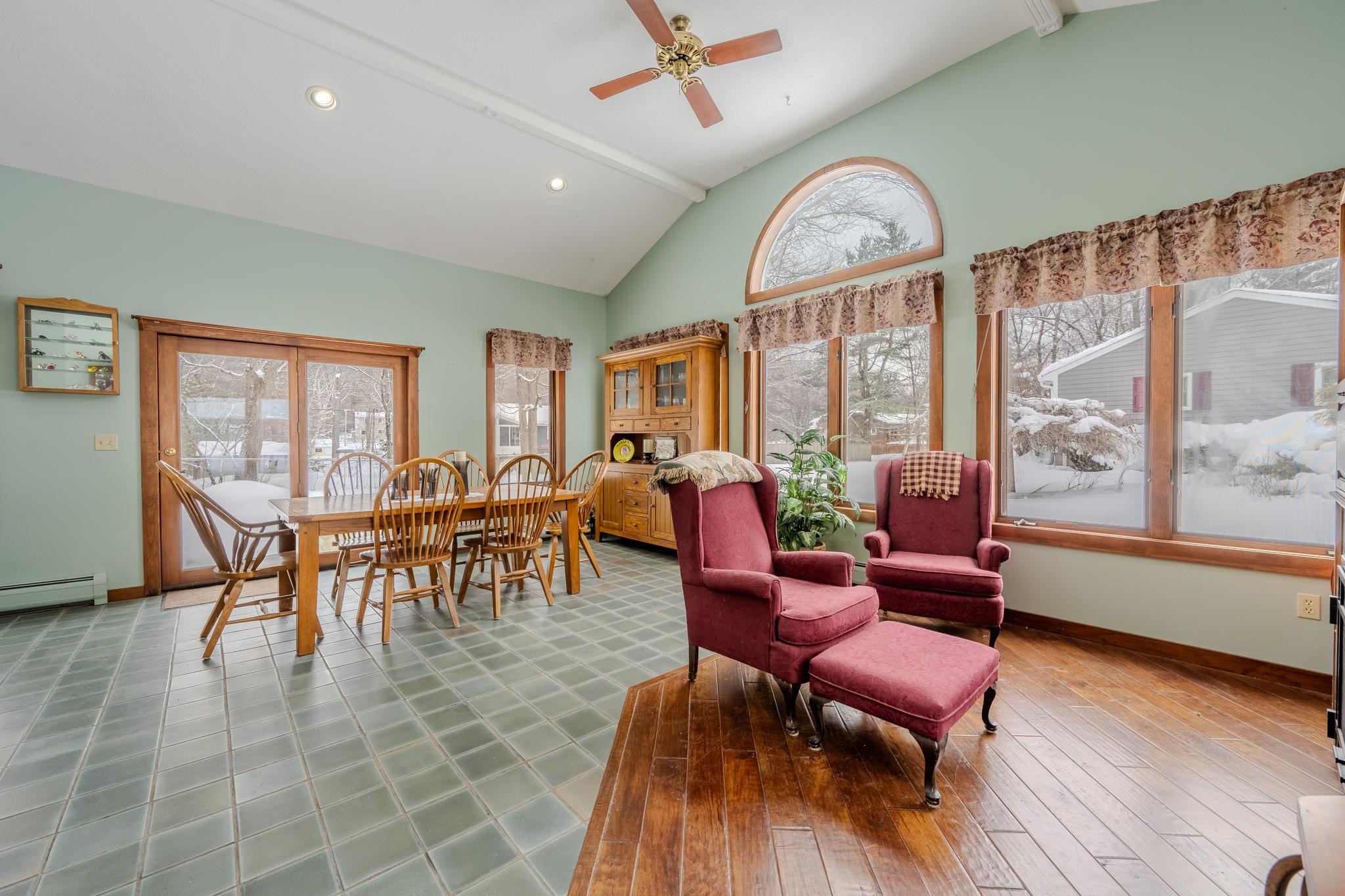 15 Easthill Drive