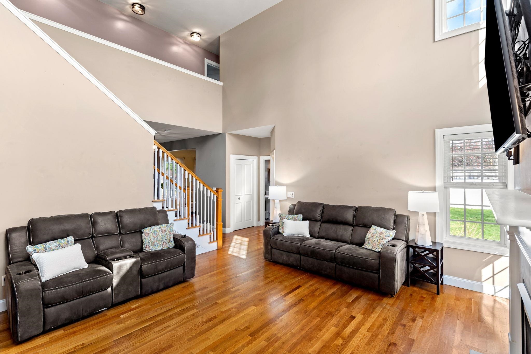 30 Hunter Mill Way