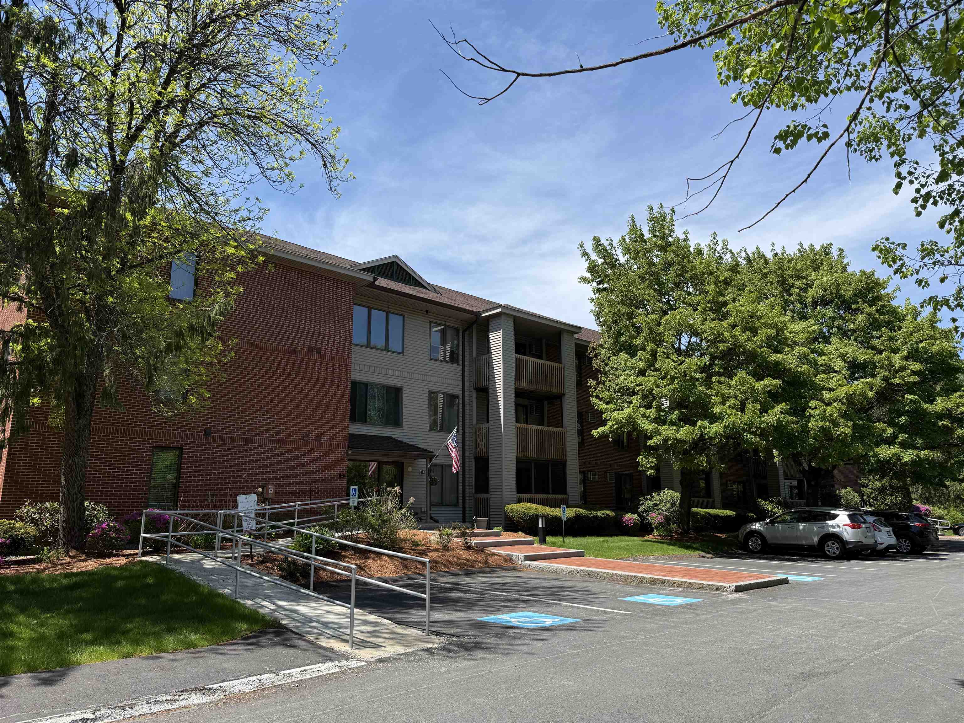 300 Candlewood Park Unit: 314