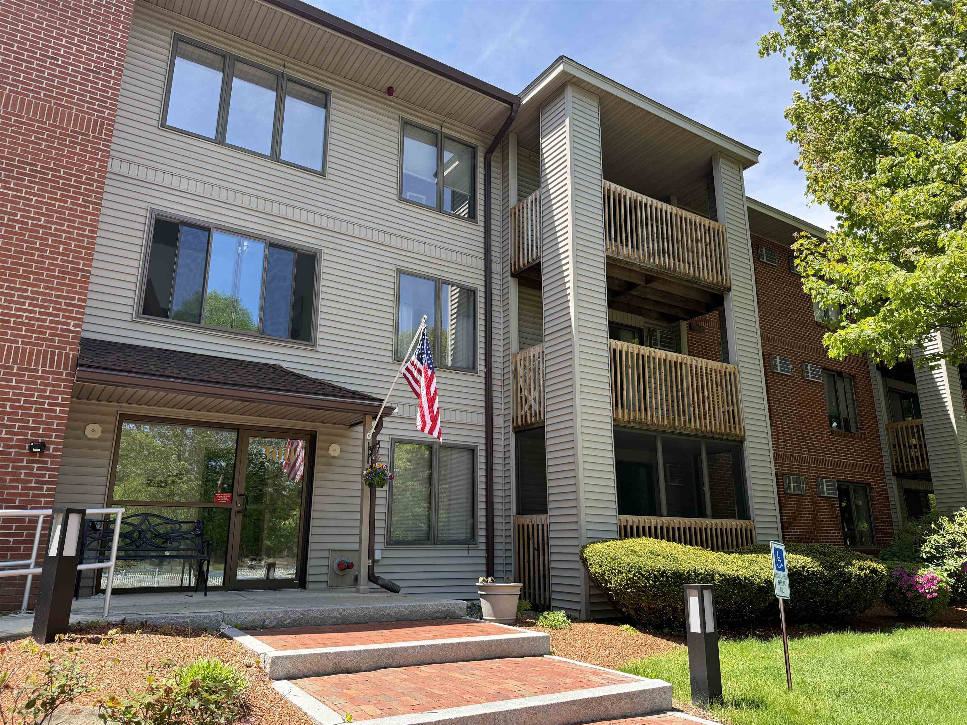 300 Candlewood Park Unit: 314