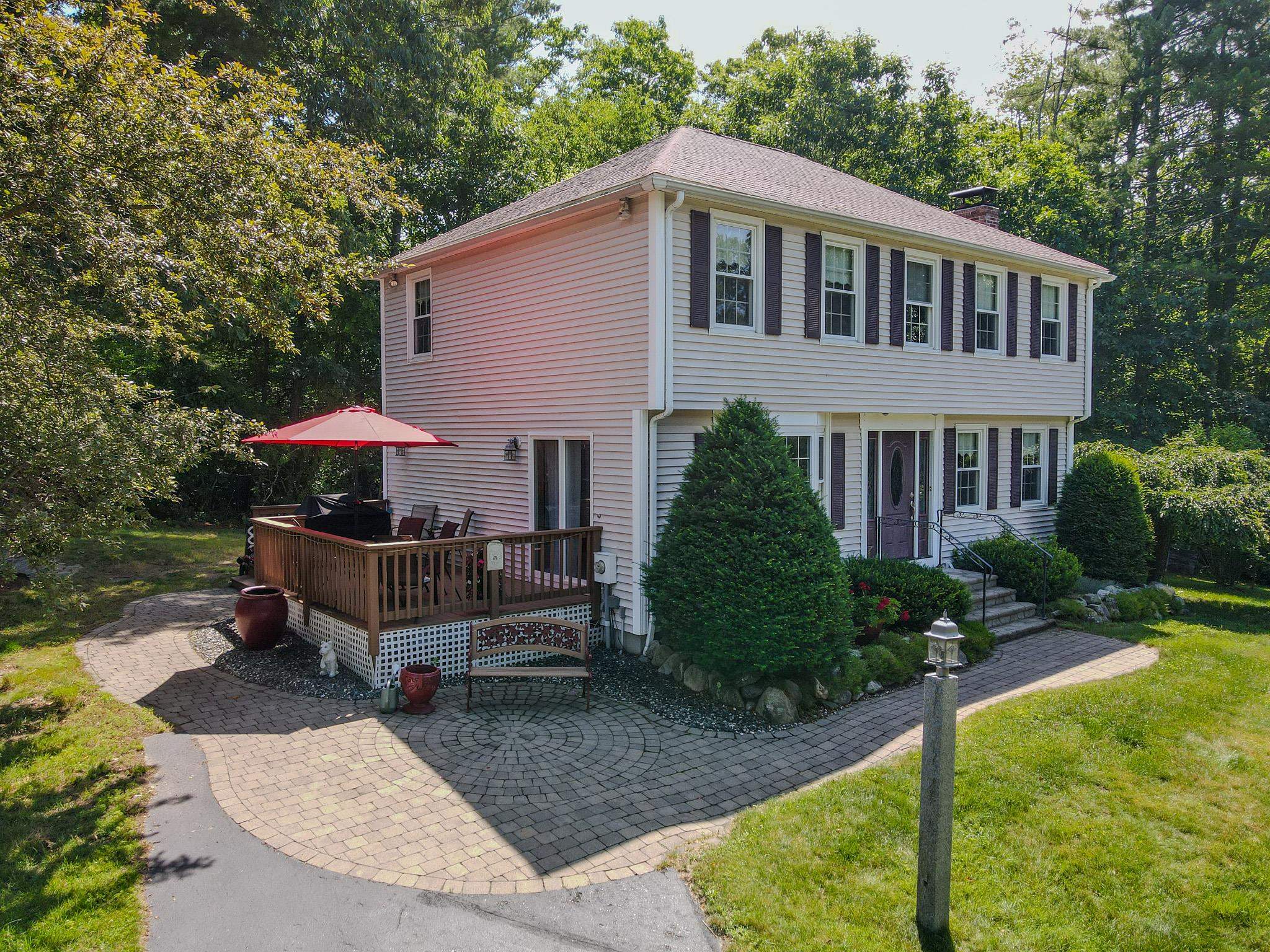 2 Paula Avenue