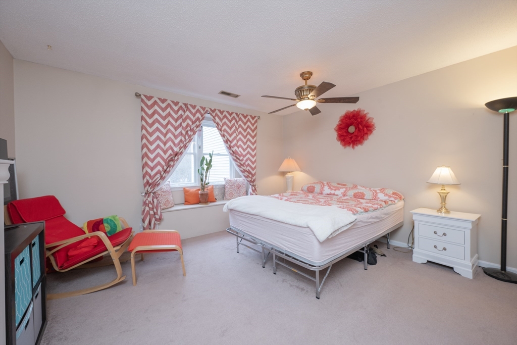 124 Tennis Plaza # 8