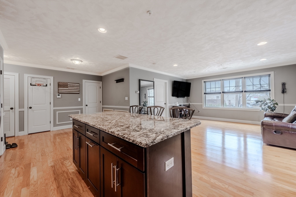 15 Church St # 204