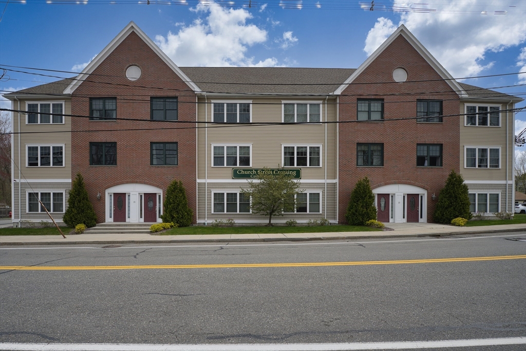15 Church St # 204