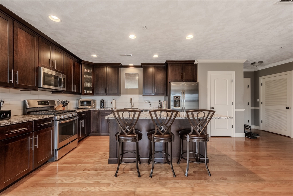 15 Church St # 204