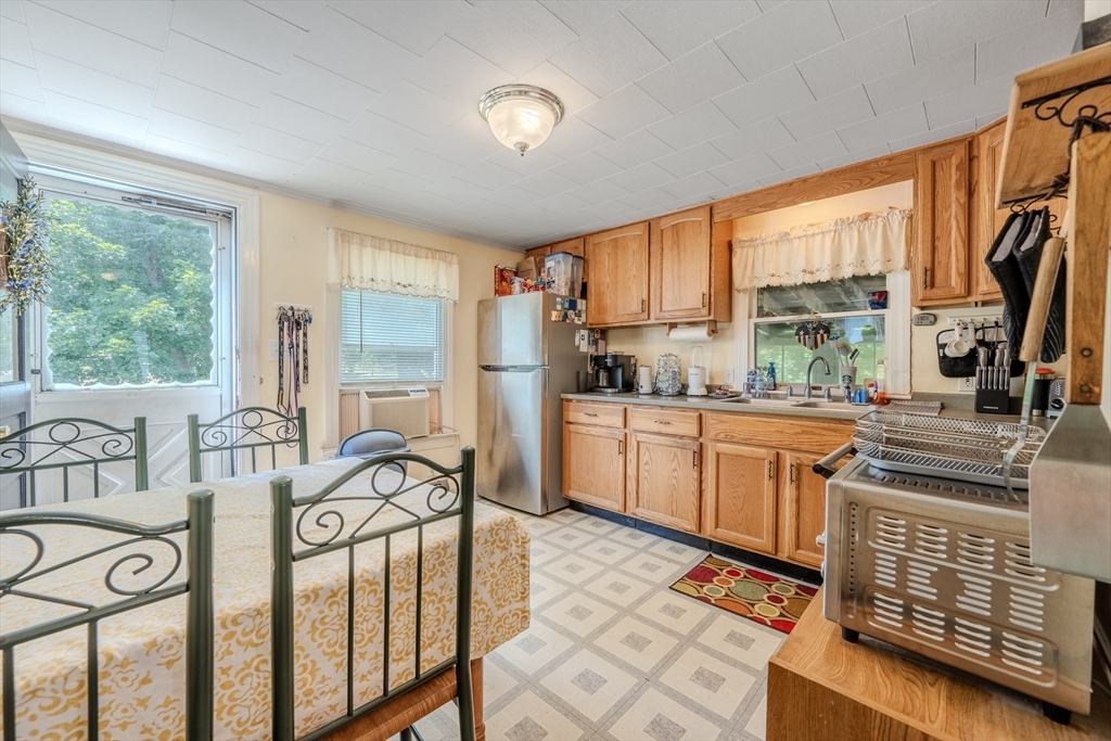 1430 Mammoth Rd