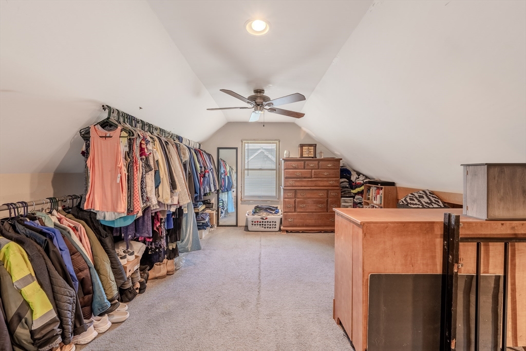 1430 Mammoth Rd