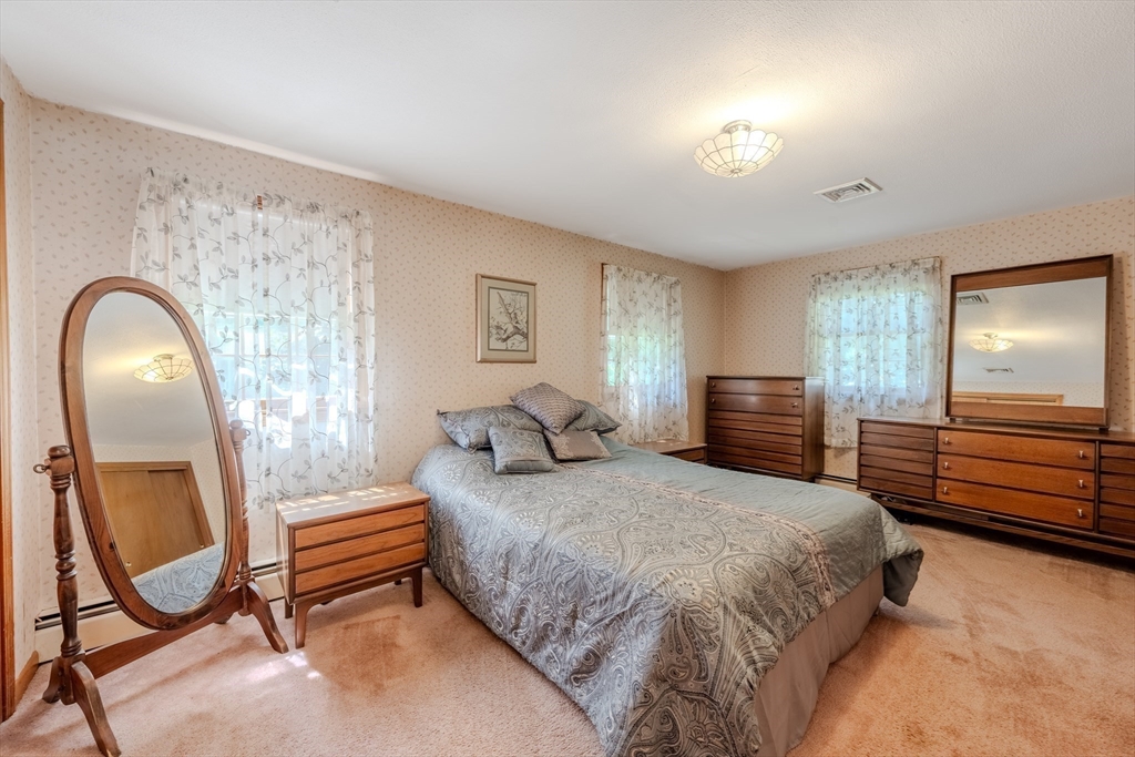 69 Forest Park Rd