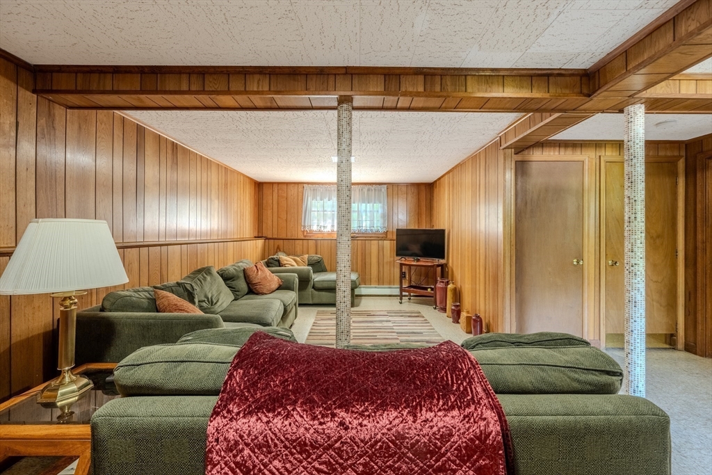 69 Forest Park Rd