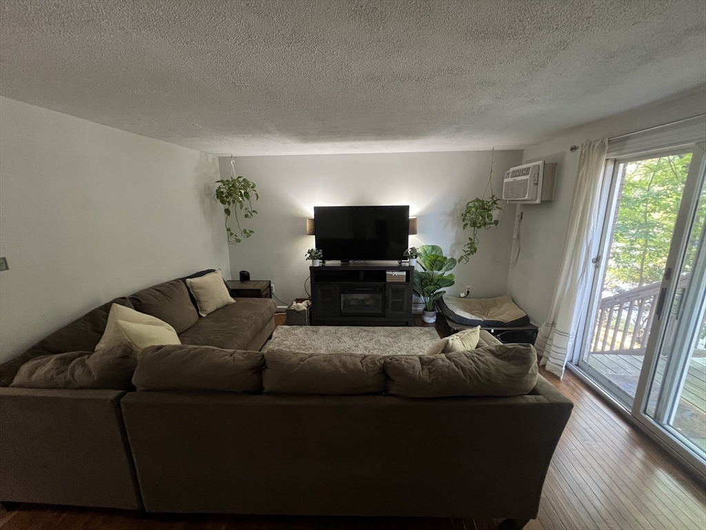 645 Robbins Ave # 50