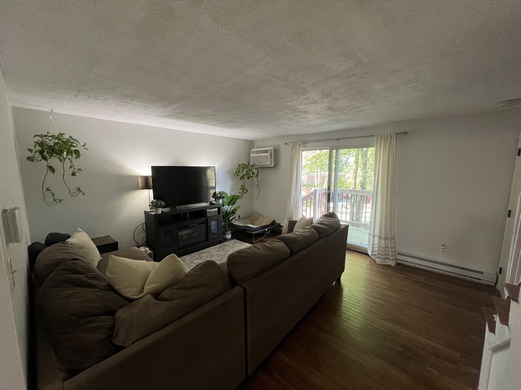645 Robbins Ave # 50
