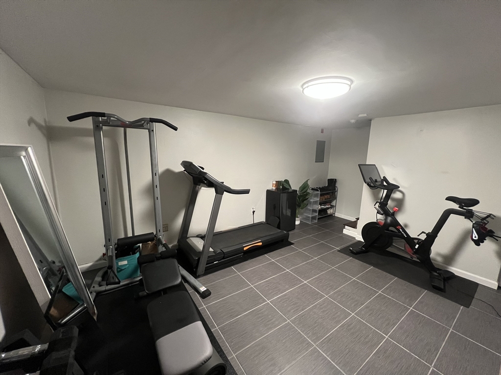 645 Robbins Ave # 50