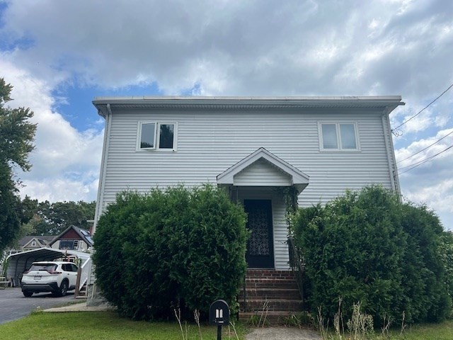 11 Huron St