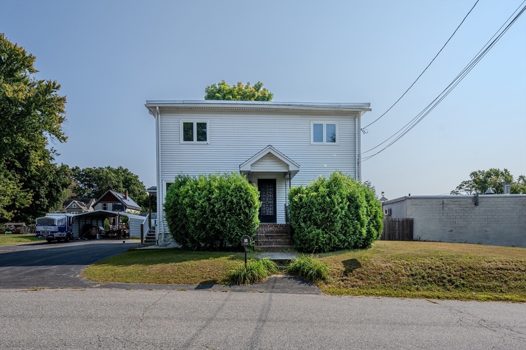 11 Huron St