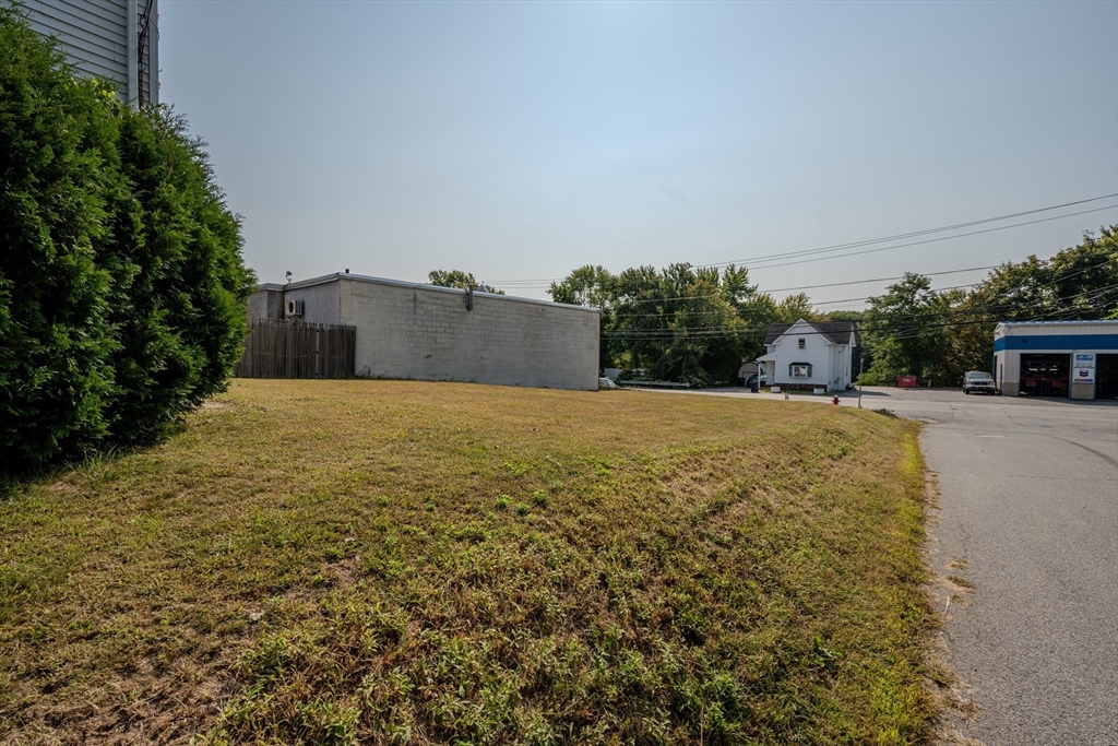 11 Huron St