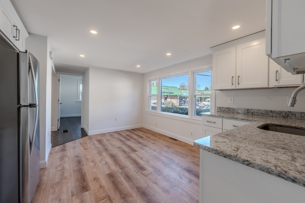 7 Pleasant St