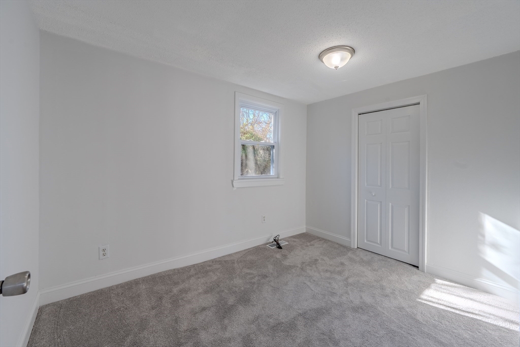 7 Pleasant St
