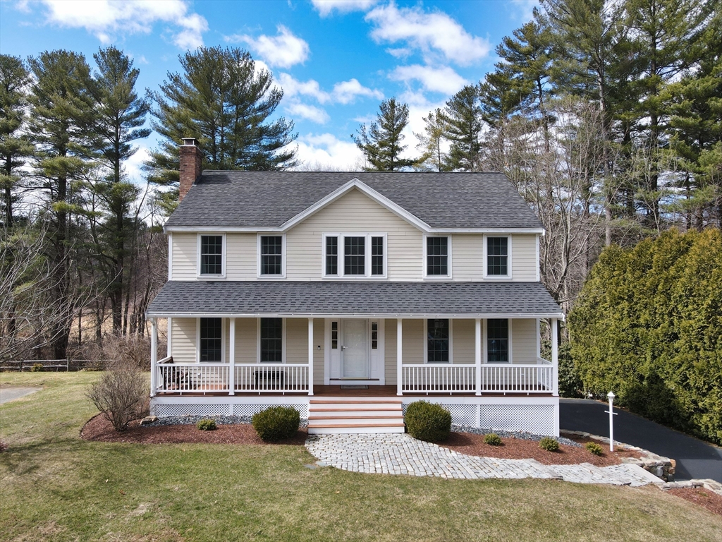 67 Lost Pond Ln