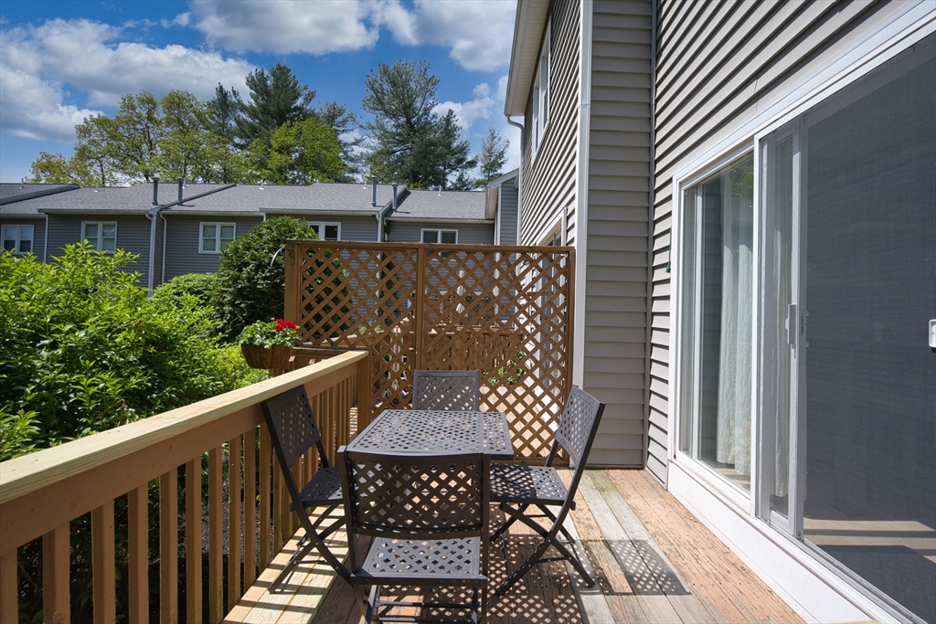 95 Tennis Plaza Rd # 27