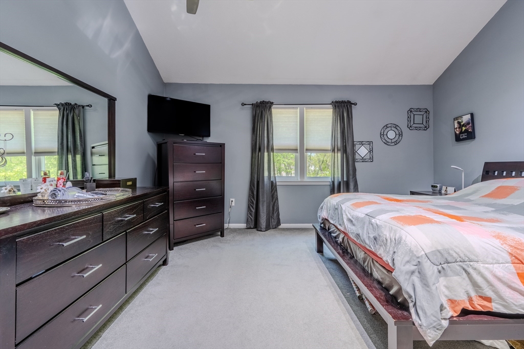 95 Tennis Plaza Rd # 27