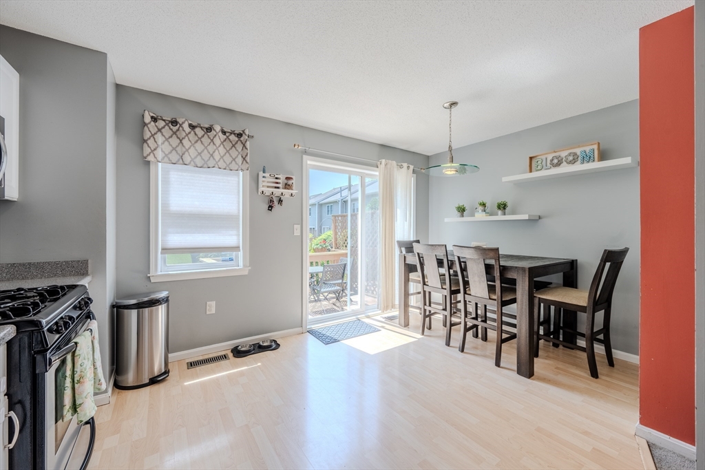 95 Tennis Plaza Rd # 27