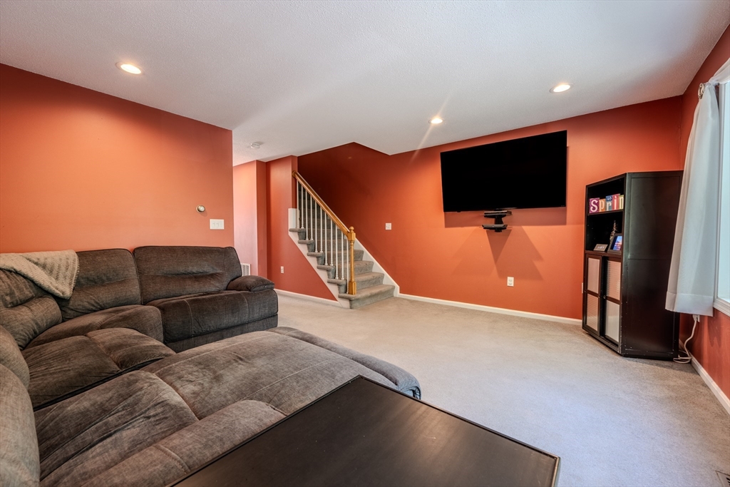 95 Tennis Plaza Rd # 27