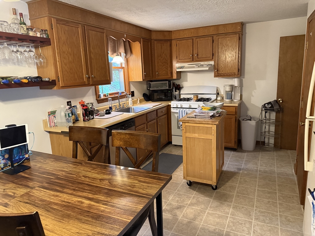 24-26 Turner Ave