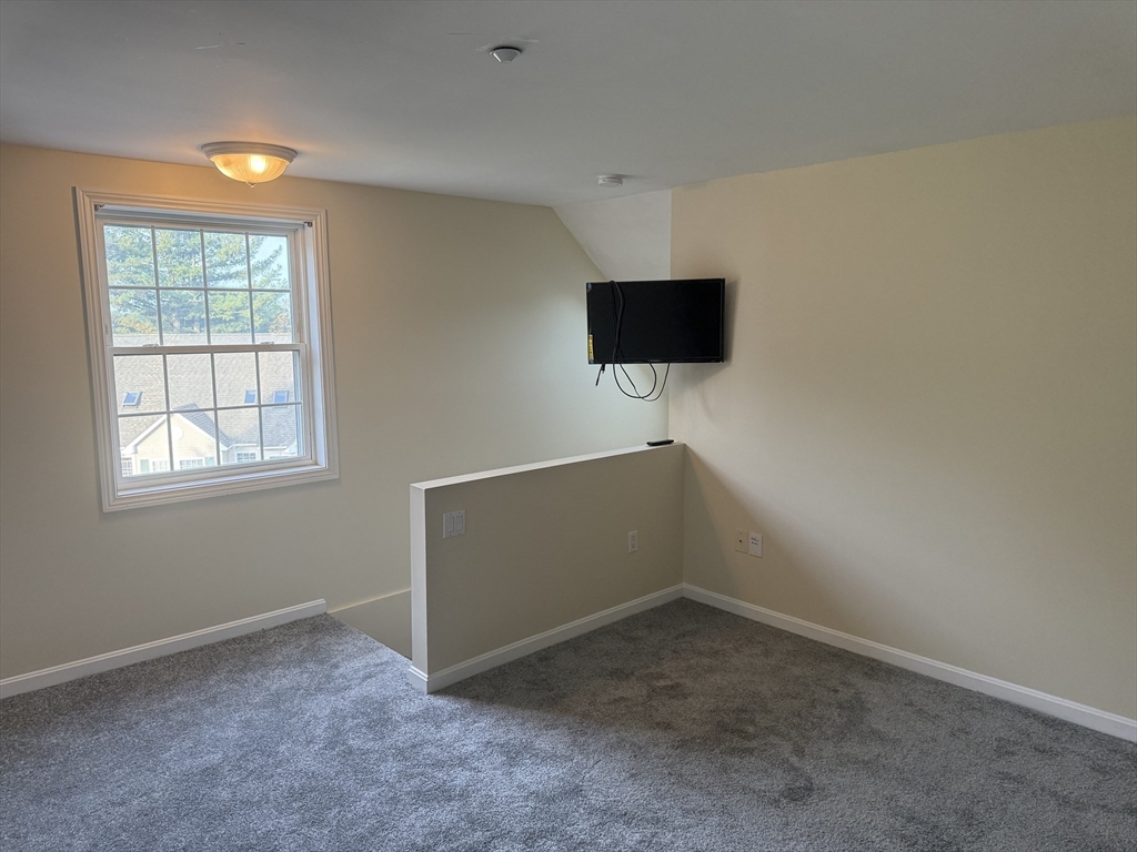 8 Intervale Ct # B