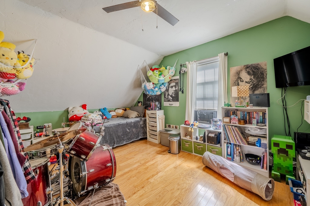 35 Prospect St