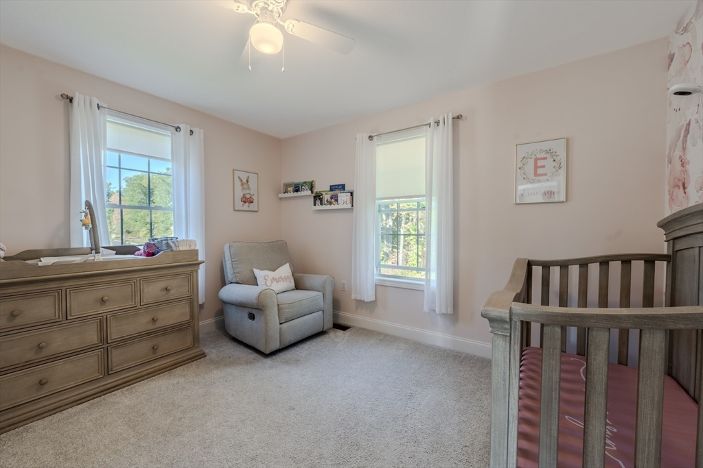 12 Hayfield Rd