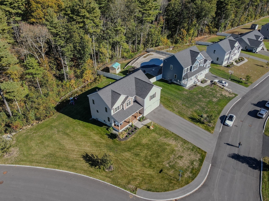 12 Hayfield Rd