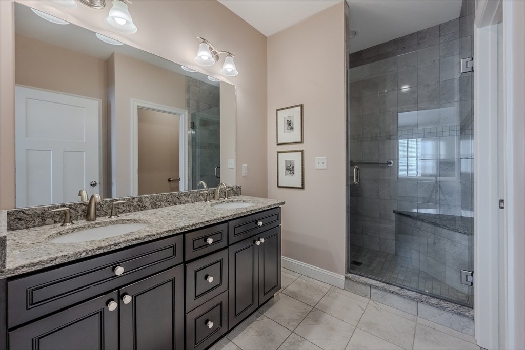 67 Fox Hill Ln # 67
