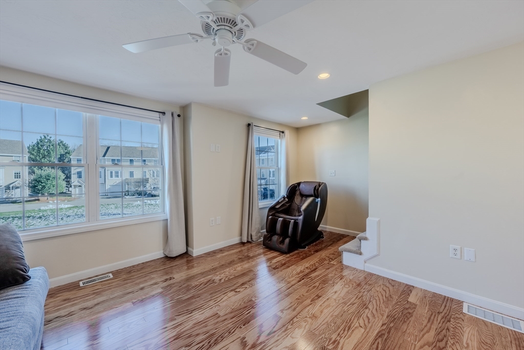 41 Boston Rd # 351