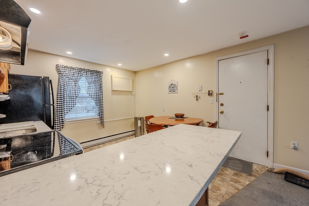 23 Frank St # 2