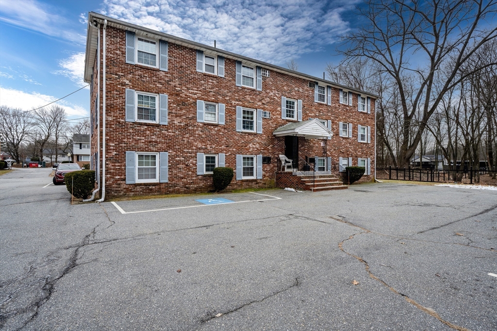 23 Frank St # 2