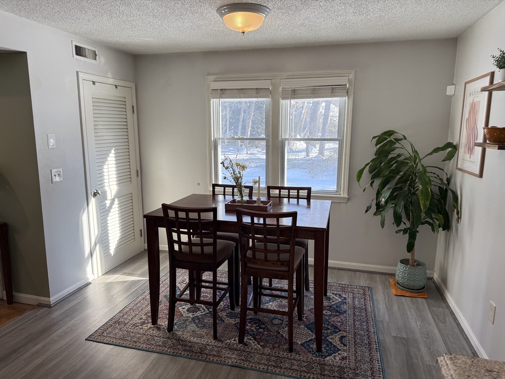 124 Tennis Plaza Rd # 21