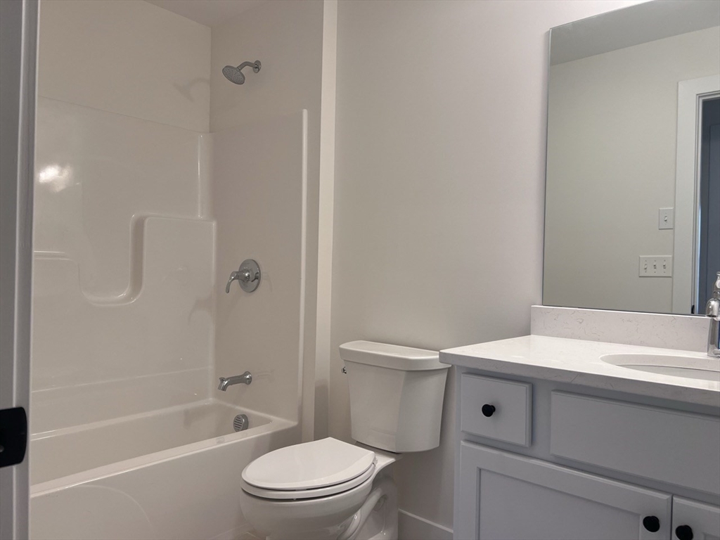 112 Genest St # 13