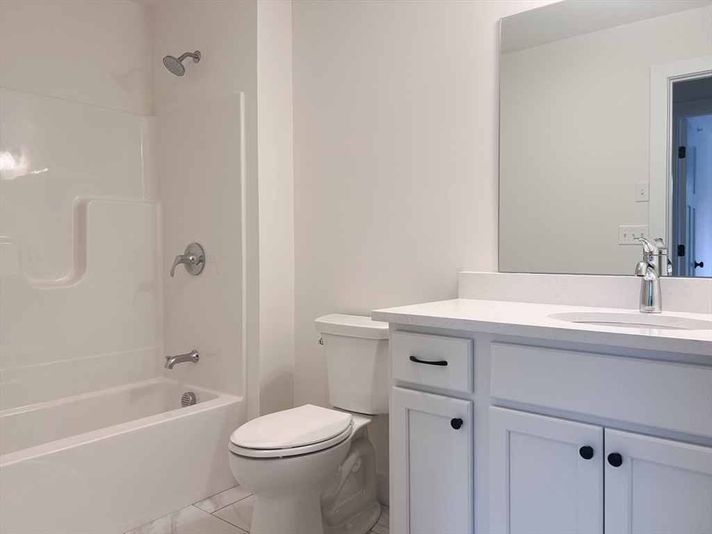 112 Genest St # 8
