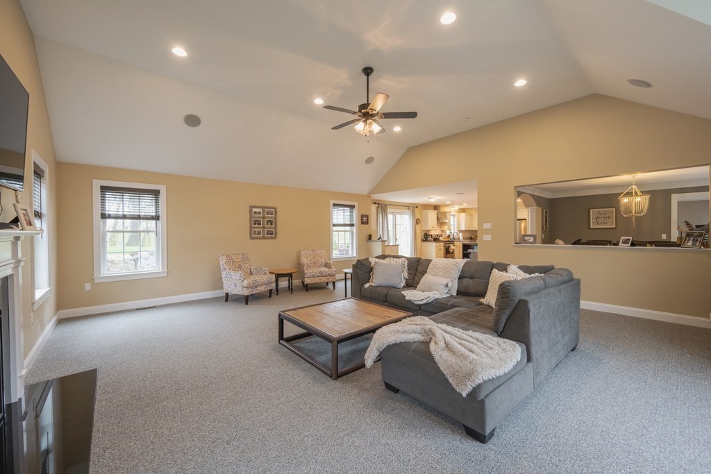 85 Nassau St