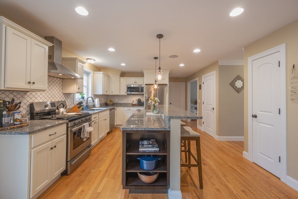 85 Nassau St