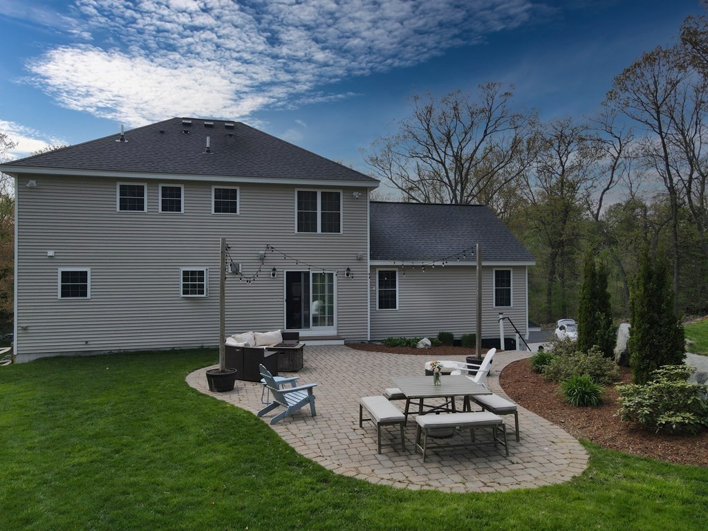85 Nassau St