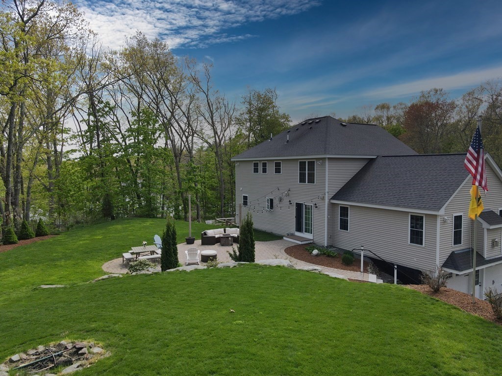 85 Nassau St