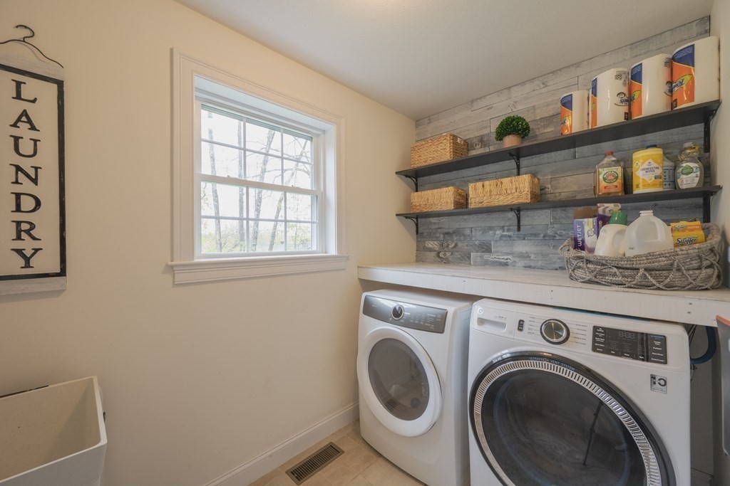 85 Nassau St