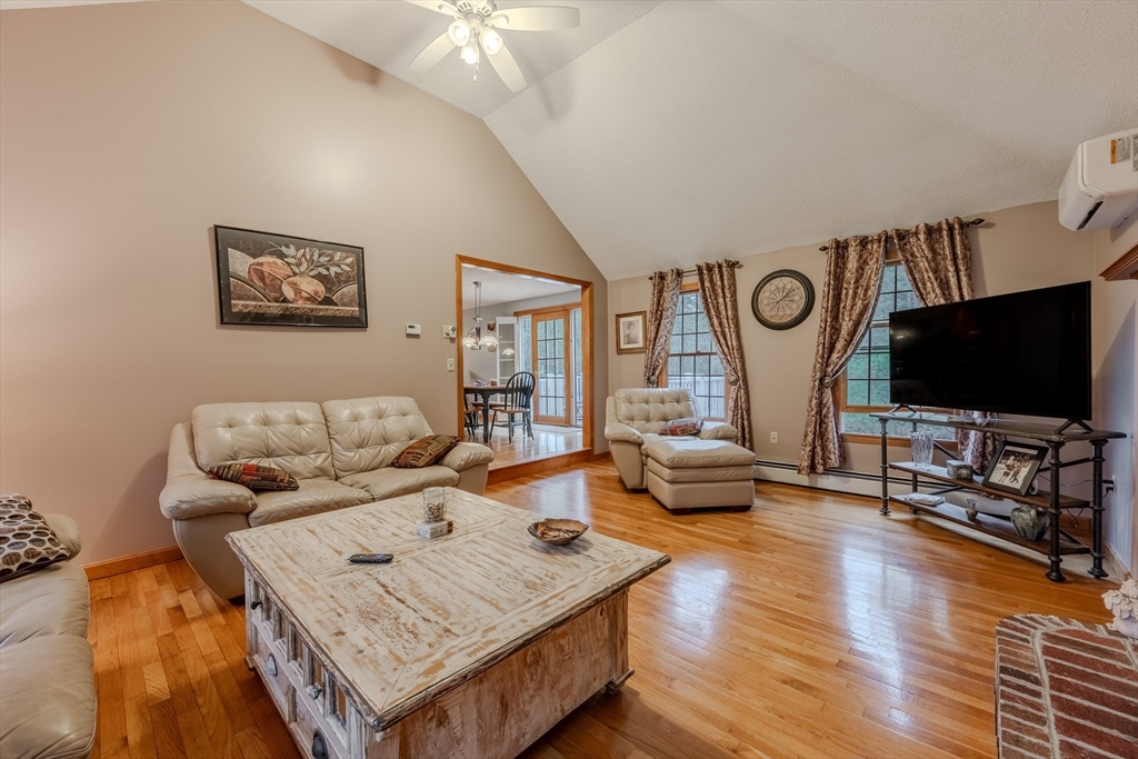 41 Indian Hill Rd