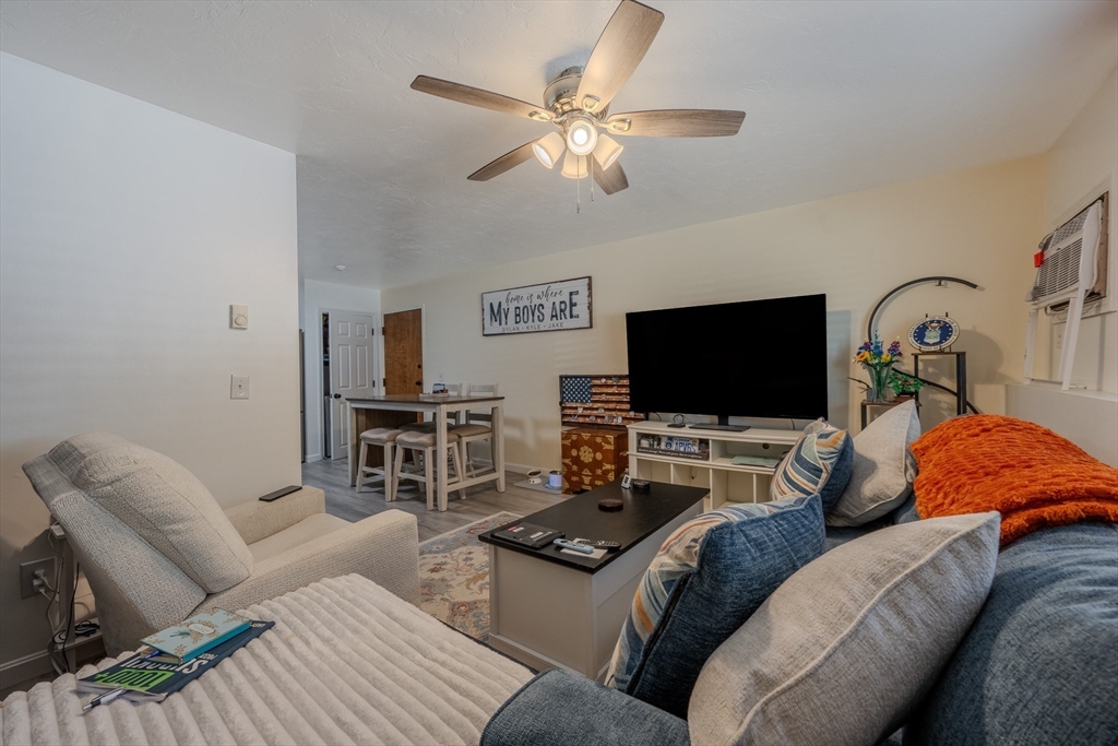 229 Vernon St # 3