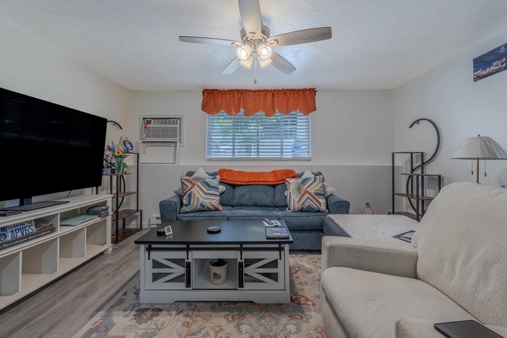 229 Vernon St # 3