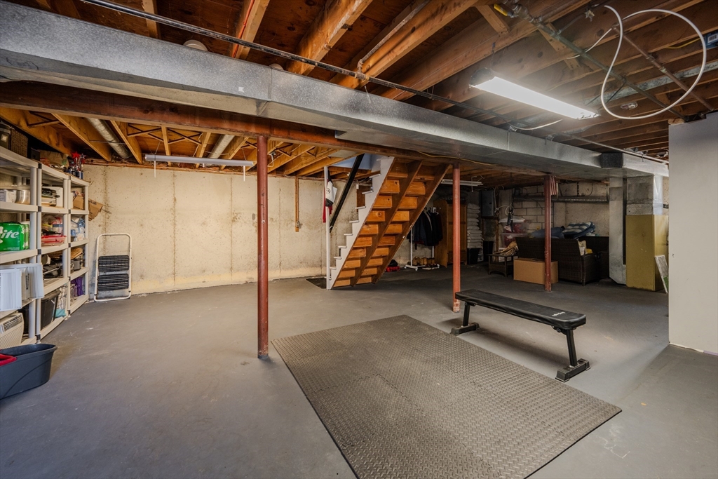 62 Dexter Ave