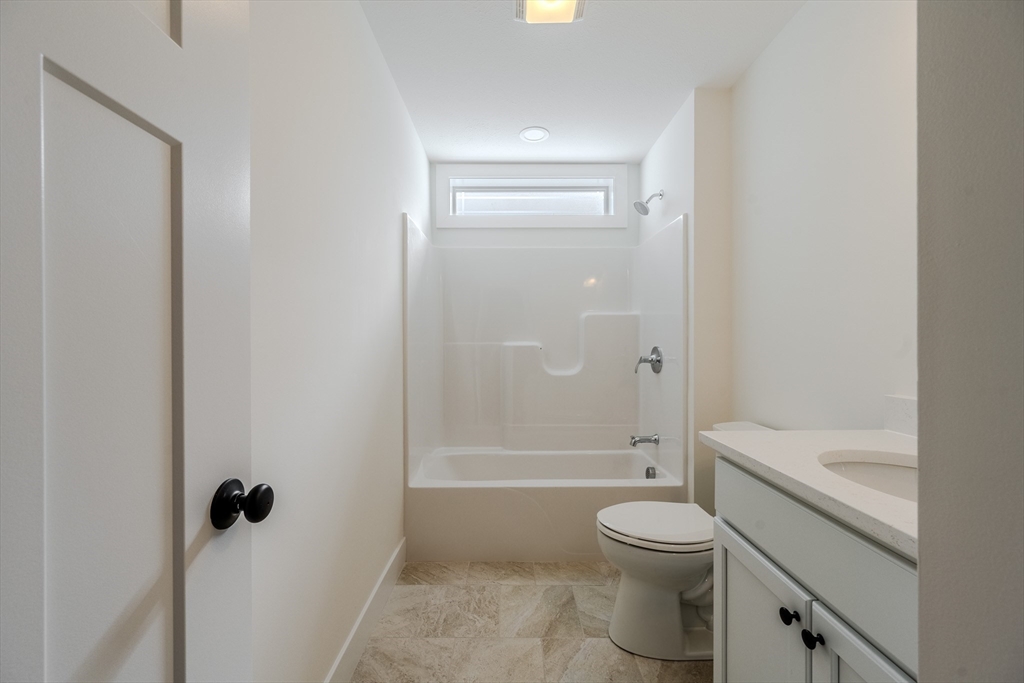 112 Genest St # 16